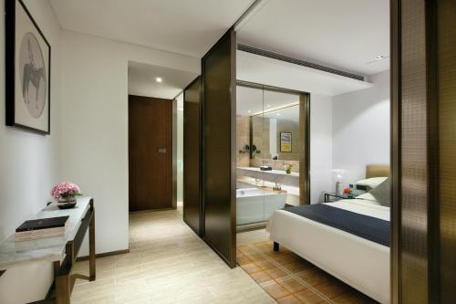 Sanya Rock Platinum Sea View Hotel