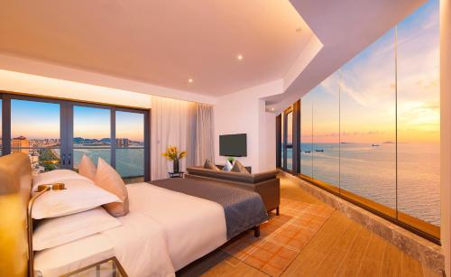 Sanya Rock Platinum Sea View Hotel