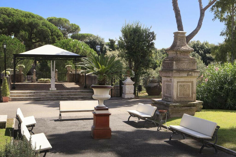 Hotel Th Roma - Carpegna Palace