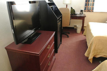 Hotel Travelodge Ottawa East