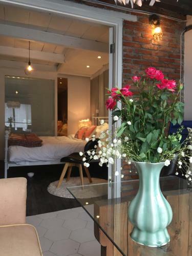 Mo Du Hou Hua Yuan Apartment