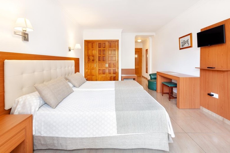 Hotel Don Manolito