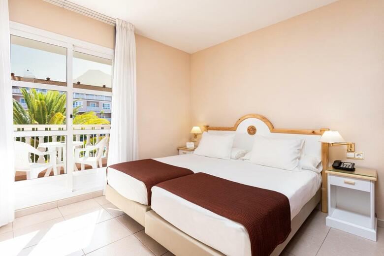 El Duque Aparthotel