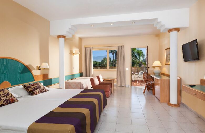 Hotel Parque San Antonio