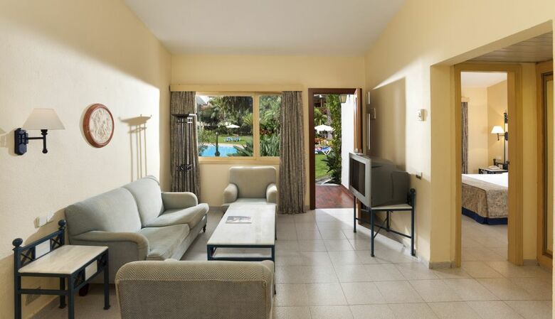 Hotel Parque San Antonio