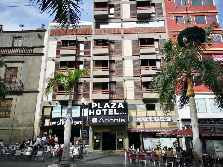 Hotel Adonis Plaza
