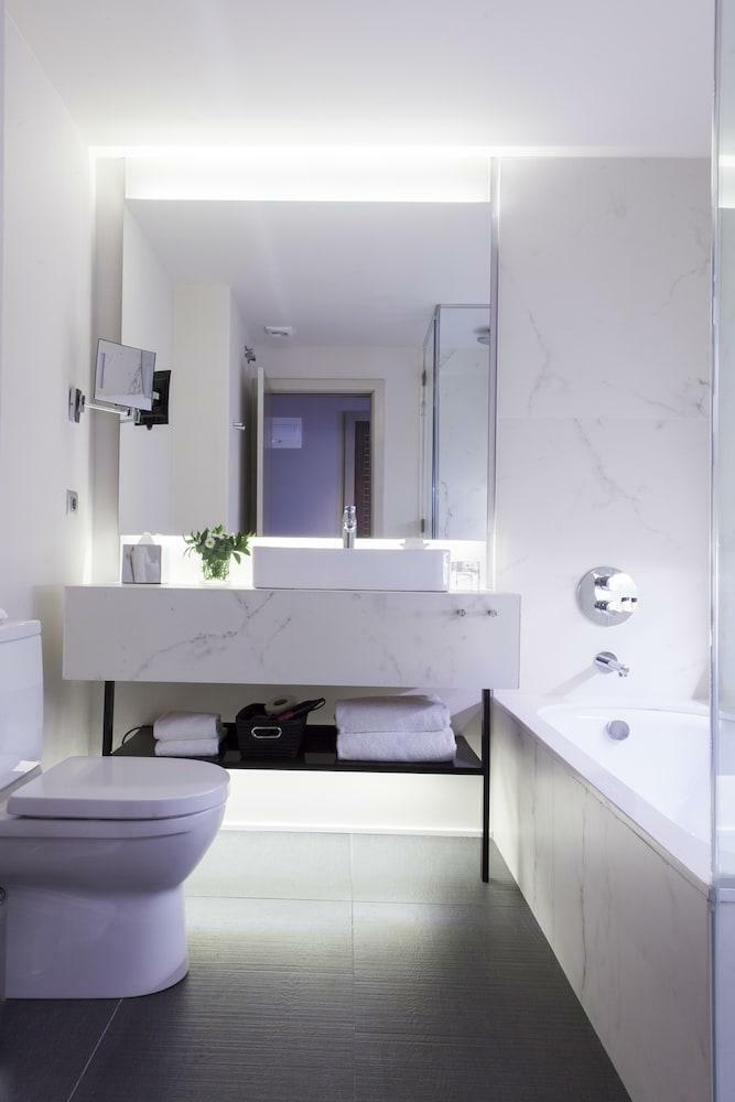 Hotel America
