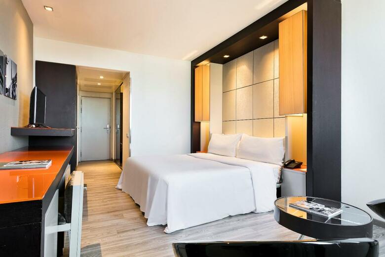 Hotel Barcelona Condal Mar Affiliated By Melia