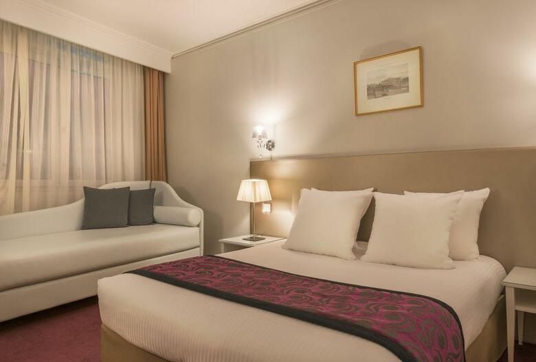 Pley Hotel