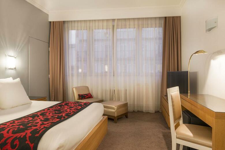 Pley Hotel