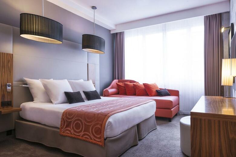 Pley Hotel