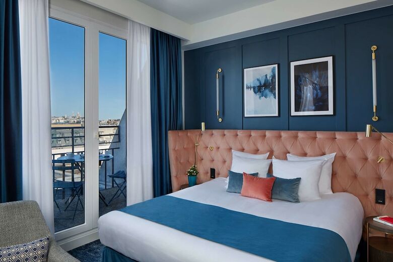 Pley Hotel