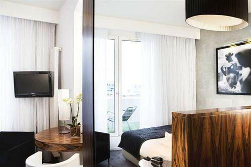 Pley Hotel