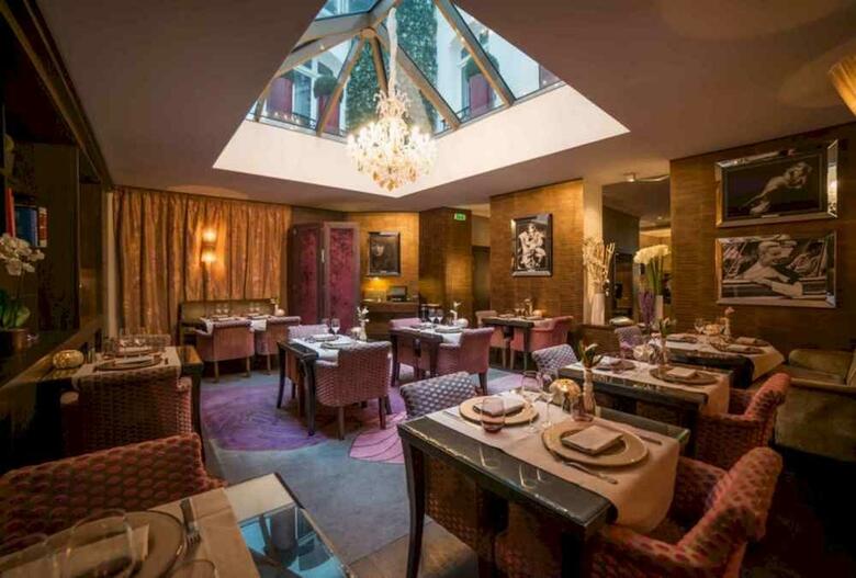 Hotel Champs Elysees Plaza