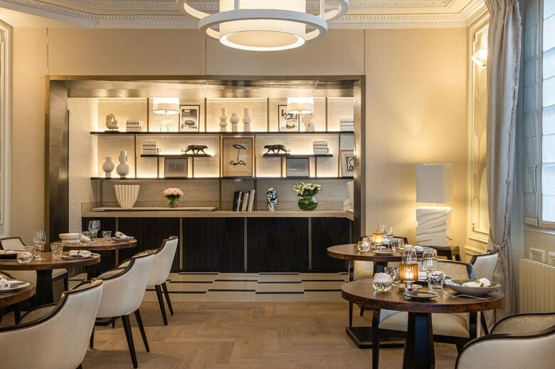 Hotel Champs Elysees Plaza
