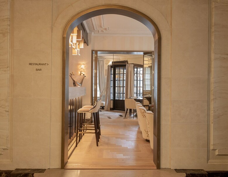 Hotel Champs Elysees Plaza