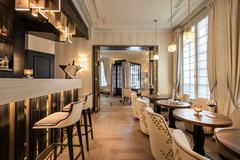 Hotel Champs Elysees Plaza