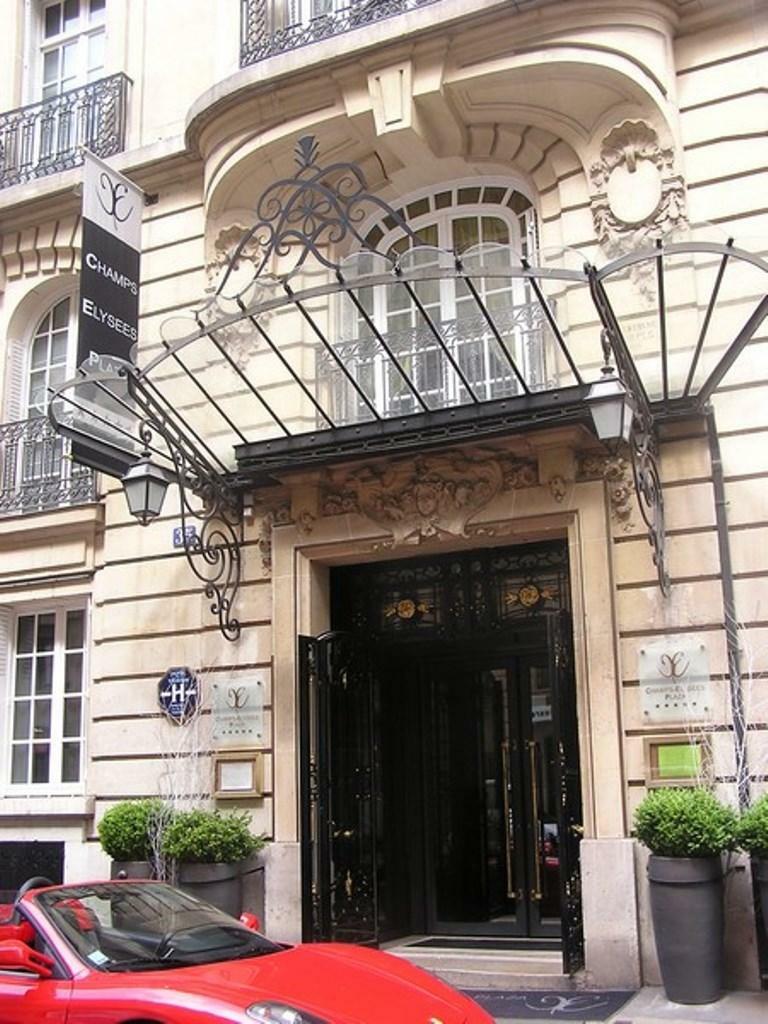 Hotel Champs Elysees Plaza