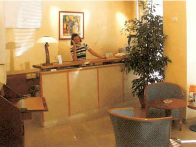 Comfort Hotel Opera Drouot