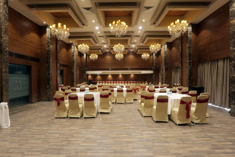 Hotel Vesta International