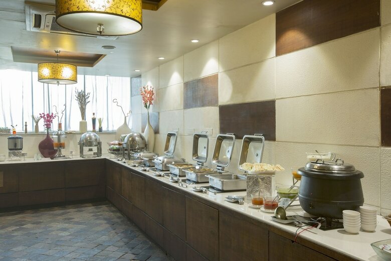 Hotel Vesta International
