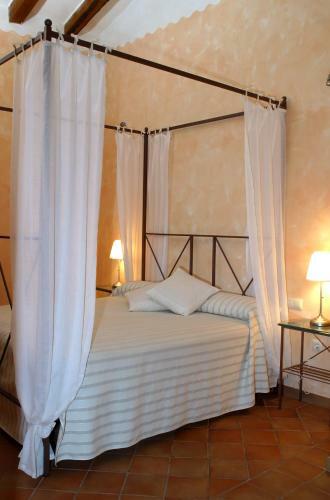 Hotel Castell De Gimenelles