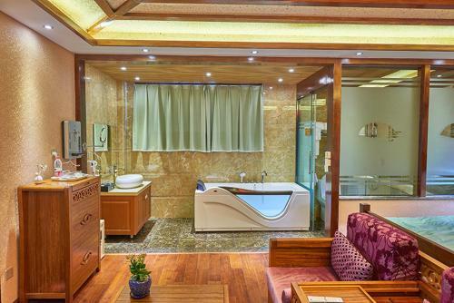 Hostal Lijiang Youluju Guesthouse