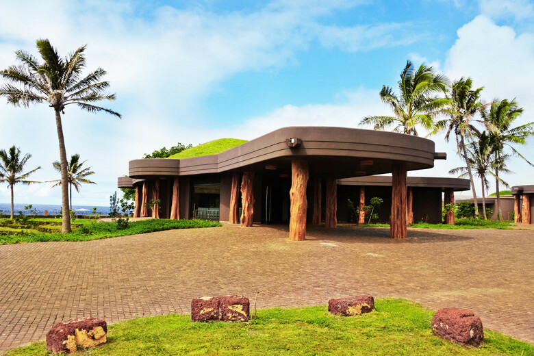Hotel Hangaroa Eco Village & Spa