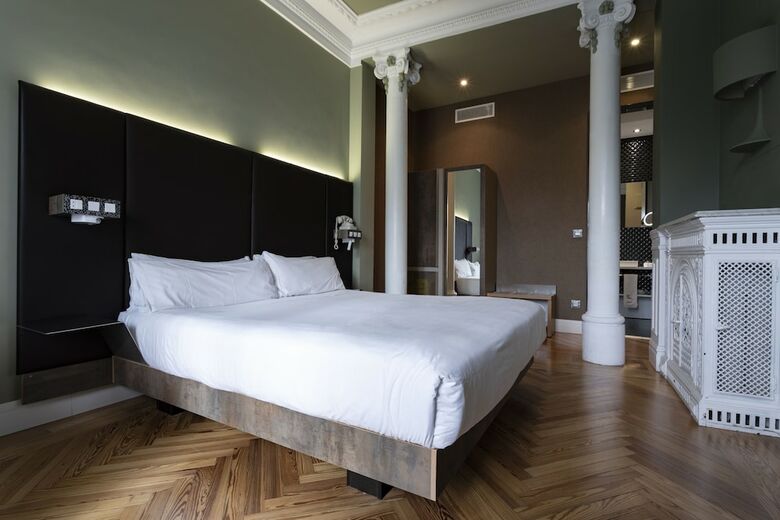 Hotel Petit Palace Lealtad Plaza