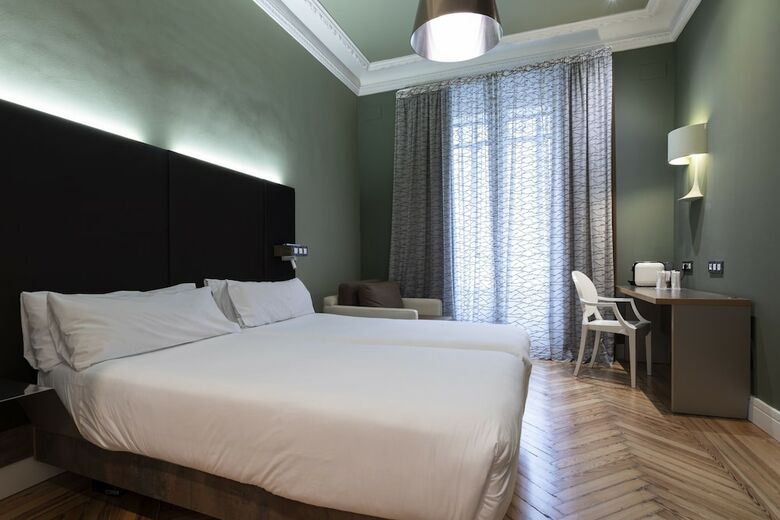 Hotel Petit Palace Lealtad Plaza
