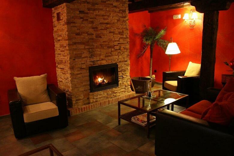 Hotel La Casona De Revolgo