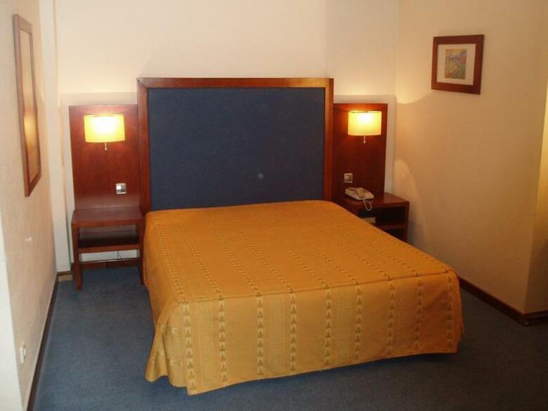 Hotel Samasa Fund�o