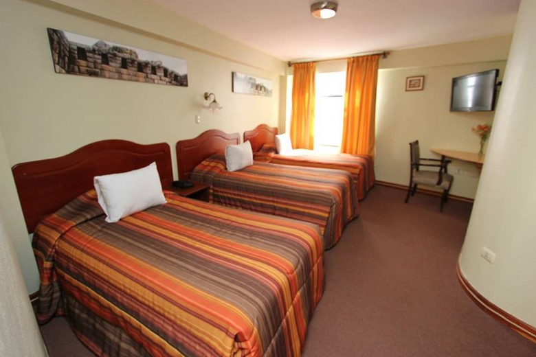 Hotel De La Villa Hermoza