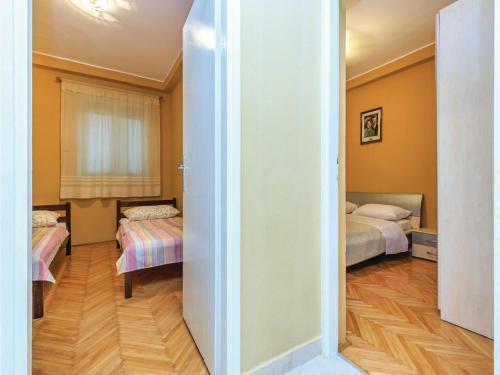 Two-bedroom Apartment In Bakar