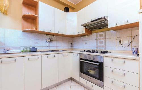 Two-bedroom Apartment In Bakar