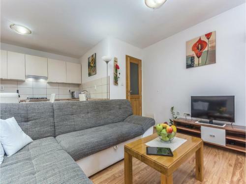 Two-bedroom Holiday Home In Rovinj