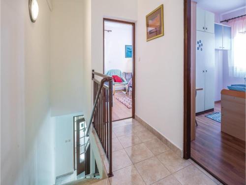 Three-bedroom Holiday Home In Banjole