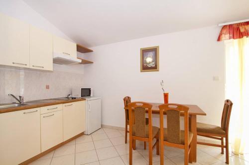 Apartment Villa Rok (pul231)
