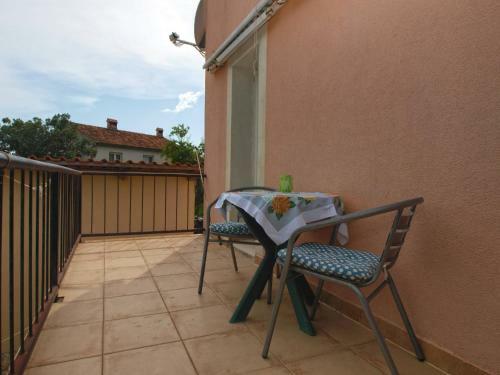 Apartments Davor 1676