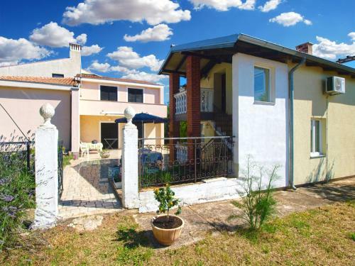 Apartments Milica 1391