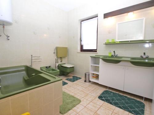 Apartments Dvorine 1210