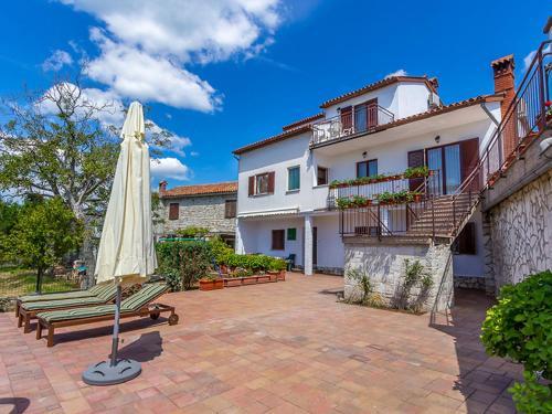 Holiday Home Kuji�i