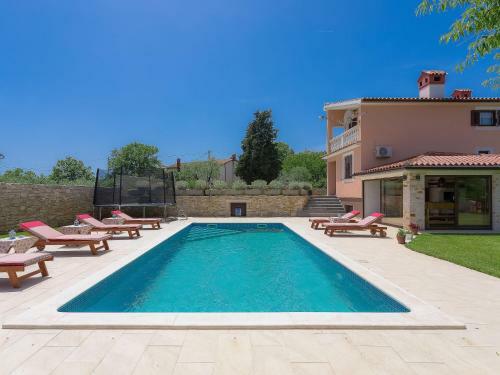 Holiday Home Mirjana