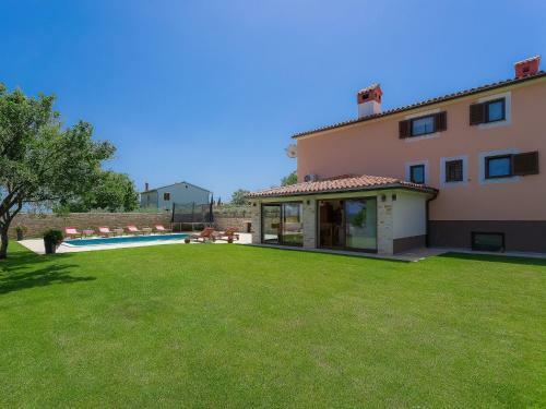 Holiday Home Mirjana