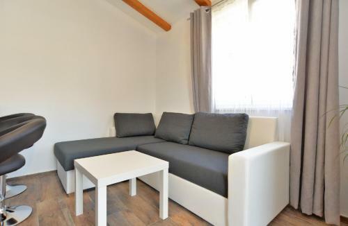 Apartments Stana 1020