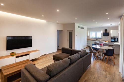 Apartments Mario 1253