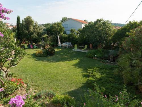 Two-bedroom Apartment In Rab VI
