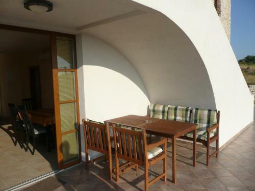 One-bedroom Apartment In Rab VI