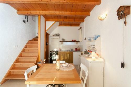 Apartment In Barbat/insel Rab 17655