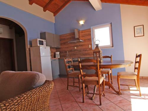 Two-bedroom Apartment In Barbat I